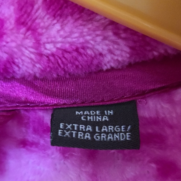 Pink Leopard Print Women's Robe - Picture 3 of 10